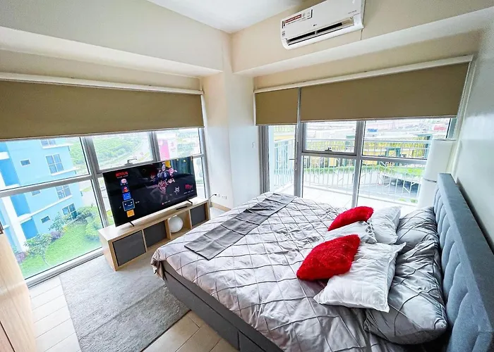 Luxury 2br Corner Near Solaire & Okada Ii Sunset * マニラ市
