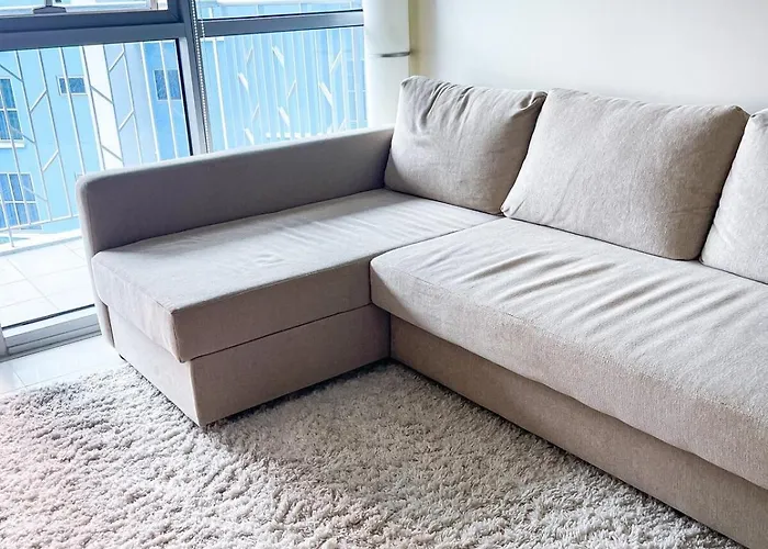 Luxury 2br Corner Near Solaire & Okada Ii Sunset *