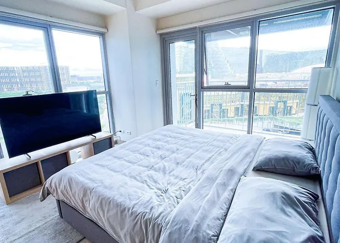 Luxury 2br Corner Near Solaire & Okada Ii Sunset マニラ市