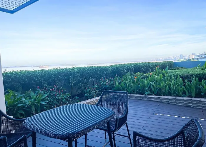 Luxury 2br Corner Near Solaire & Okada Ii Sunset *