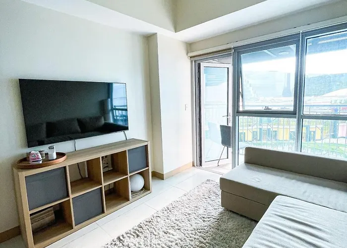 Luxury 2br Corner Near Solaire & Okada Ii Sunset * マニラ市